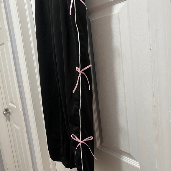 Bow sweatpants - Picture 2 of 3